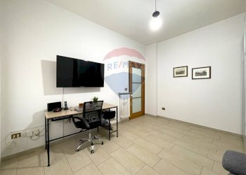 Ufficio - Appartamento Via Pietro Castellino
 
115, Napoli - foto 12