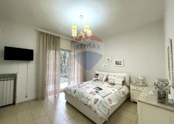 Camera / camera da letto - Appartamento Via Pietro Castellino
 
115, Napoli - foto 25