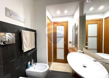 Bagno - Appartamento Via Pietro Castellino
 
115, Napoli - foto 33