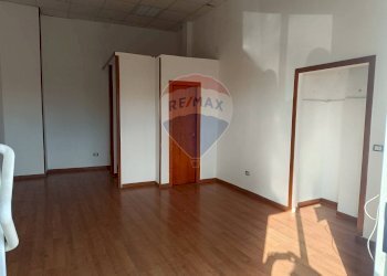 Stanza vuota - Locale Commerciale Corso Vittorio Emanuele
 
146, Napoli - foto 2