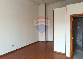 Stanza vuota - Locale Commerciale Corso Vittorio Emanuele
 
146, Napoli - foto 4