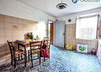 cucina abitabile - Rustic Via Debbia Vecchia, Montignoso - photo 6