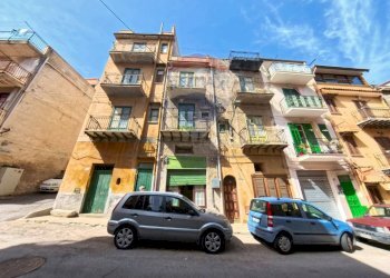 Edificio all\'aperto - Casa indipendente via Kennedy
 
70, Torretta - foto 3