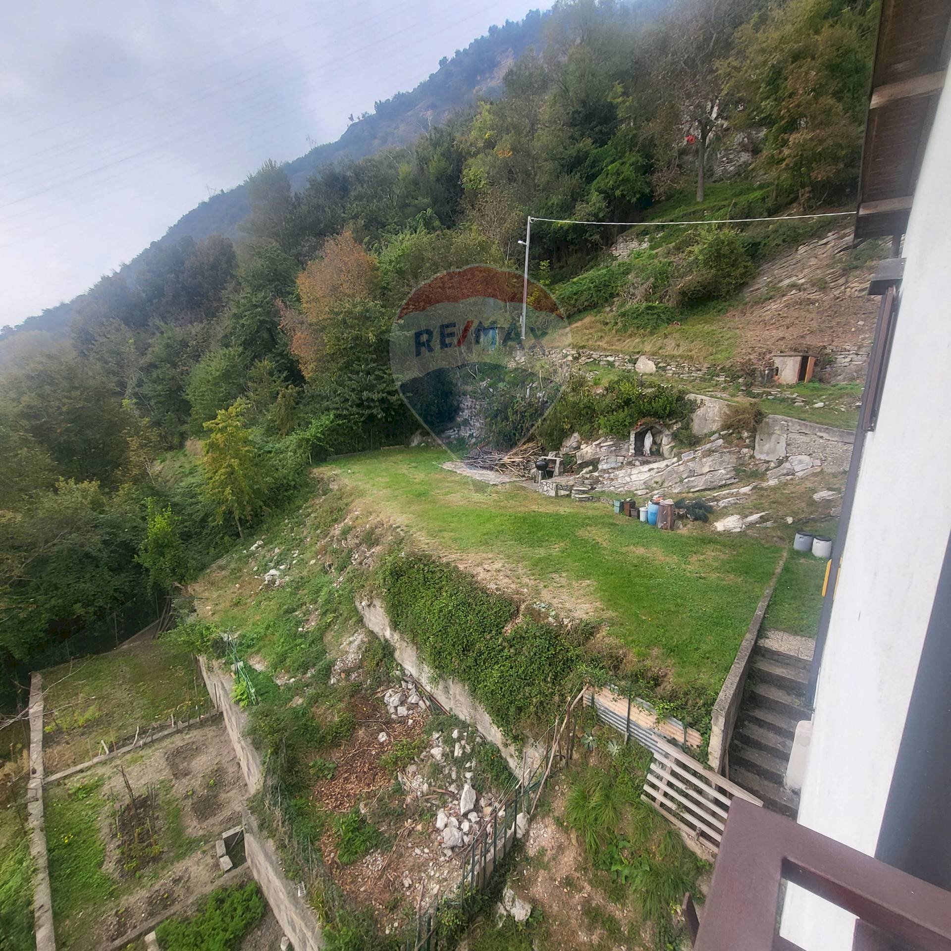 Vista delle montagne - Trilocale via vittorio emanuele II
 
65, Cernobbio - foto 2