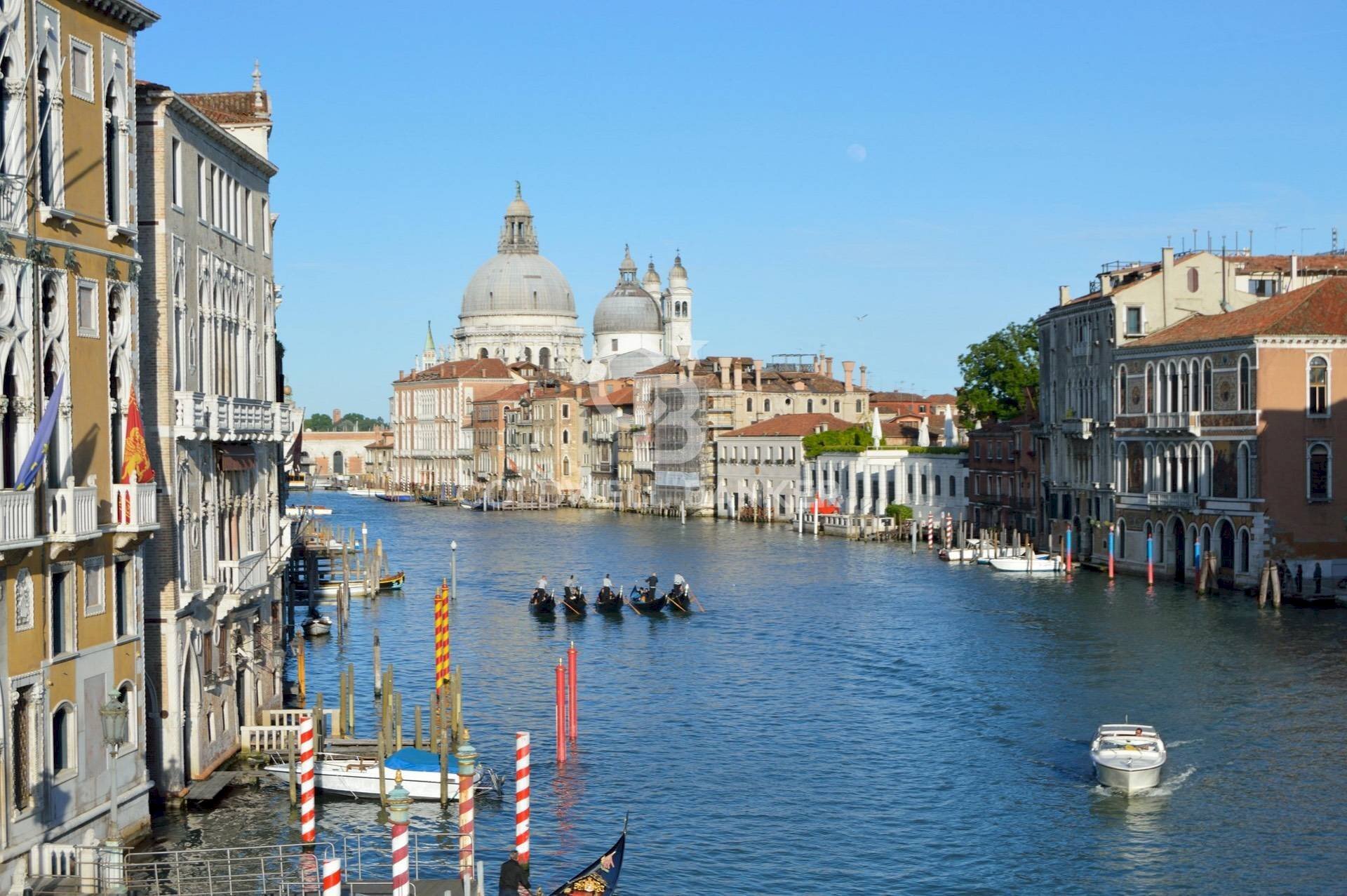 Foto 3 - Bilocale Campo San Marco - Santa Maria Zobenigo
 
2462, Venezia - foto 3