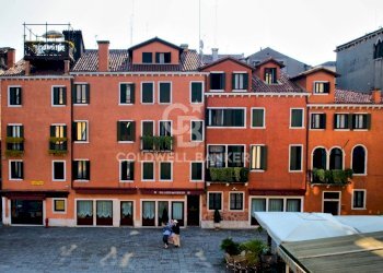 Foto 3 - Bilocale Campo San Marco - Santa Maria Zobenigo
 
2462, Venezia - foto 3