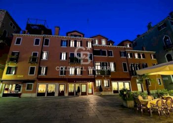 Foto 2 - Bilocale Campo San Marco - Santa Maria Zobenigo
 
2462, Venezia - foto 2