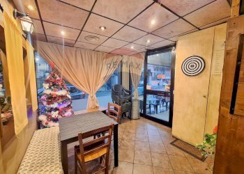 Sala da pranzo - Locale Commerciale VIA CROCEFISSO
 
33, Tradate - foto 3