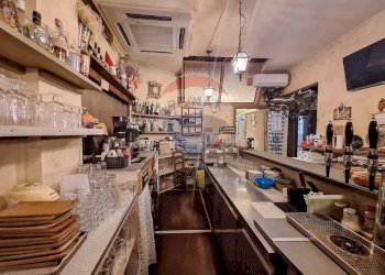 Cucina - Locale Commerciale VIA CROCEFISSO
 
33, Tradate - foto 9