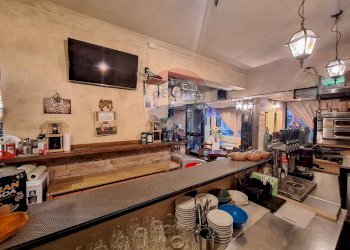 Dispensa di stoccaggio - Locale Commerciale VIA CROCEFISSO
 
33, Tradate - foto 10