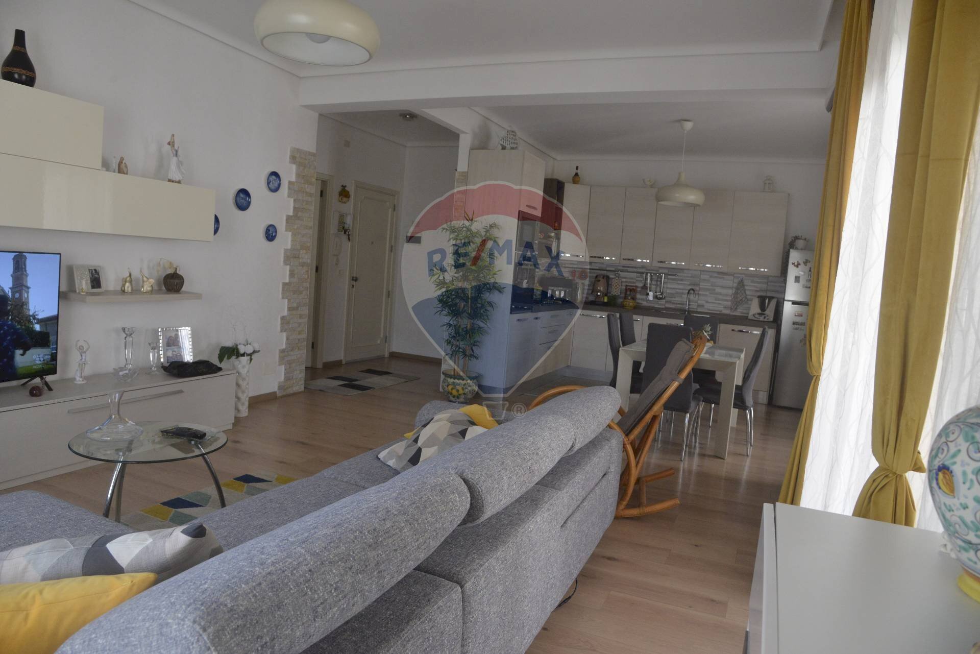 Sala da pranzo - Appartamento via Rossini
 
87, Santa Croce Camerina - foto 3