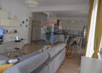 Sala da pranzo - Appartamento via Rossini
 
87, Santa Croce Camerina - foto 3