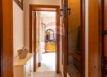 Hall / corridoio - Quadrilocale Via Calamezzana
 
1, Modica - foto 25