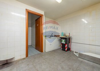 Lavanderia - Commercial Premises Via Tuscolana
 
687, Roma - photo 16