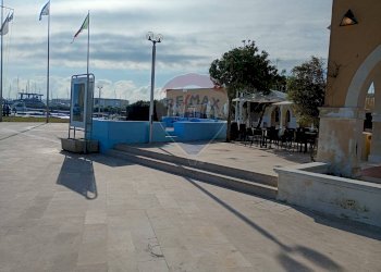 Edificio all\'aperto - Villa Brindisi - foto 32