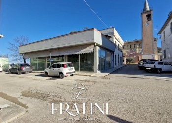 Foto 3 - Commercial Premises VIA MARCONI
 
8, Ancarano - photo 3
