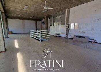 Foto 5 - Commercial Premises VIA MARCONI
 
8, Ancarano - photo 5