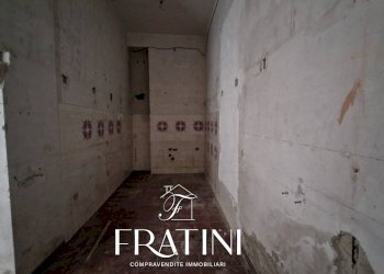 Foto 20 - Commercial Premises VIA MARCONI
 
8, Ancarano - photo 20