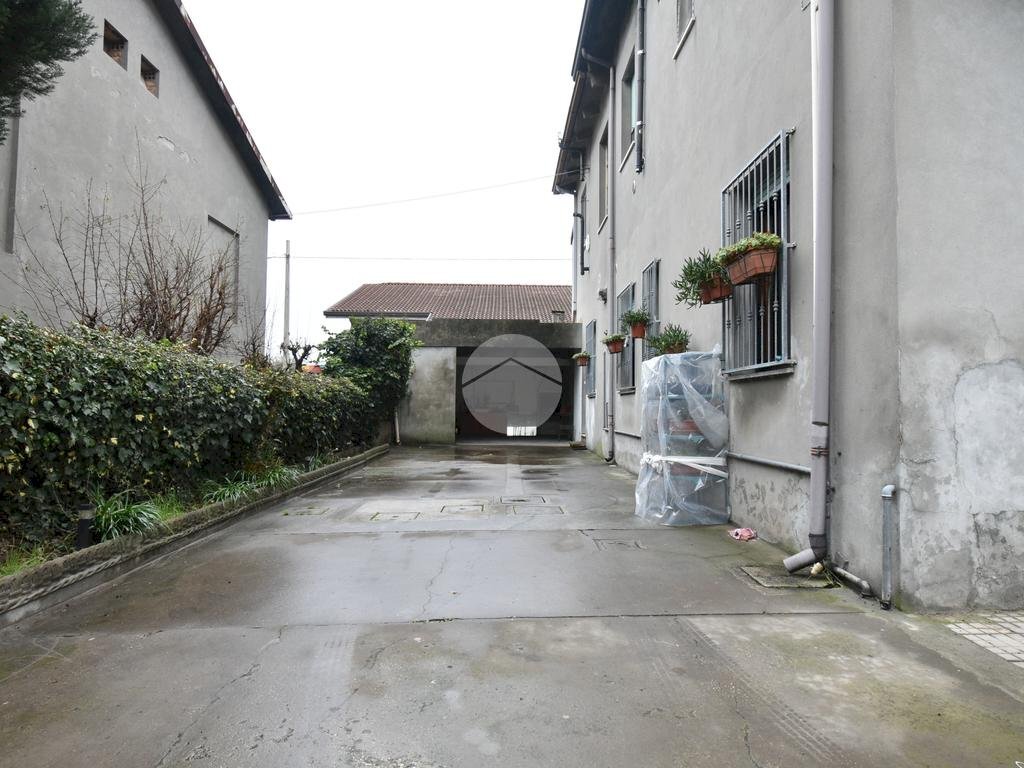 Portion of a house Via Forlì, Santarcangelo di Romagna - photo 2