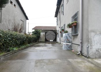 Portion of a house Via Forlì, Santarcangelo di Romagna - photo 2