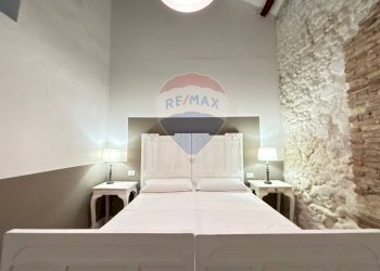 Camera / camera da letto - Quadrilocale Via Garibaldi
 
120, Cagliari - foto 19