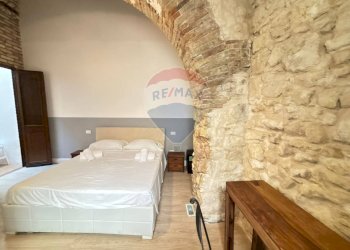 Camera / camera da letto - Quadrilocale Via Garibaldi
 
120, Cagliari - foto 30