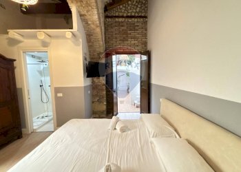 Camera / camera da letto - Quadrilocale Via Garibaldi
 
120, Cagliari - foto 32