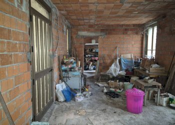 Dispensa di stoccaggio - Casa indipendente Via San Fermo
 
85, Piubega - foto 16