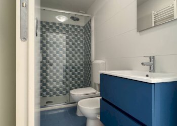 BAGNO - Bilocale VIA MENABREA
 
20, Milano - foto 6