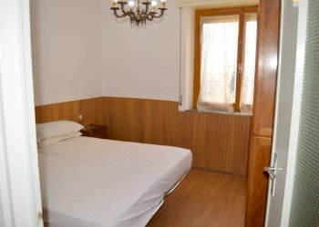 Camera da letto - Quadrilocale viale Pianfei, 55, Roburent - foto 11