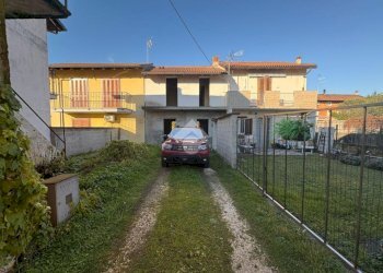 Casa semi indipendente Via IV Novembre, Borgolavezzaro - foto 1