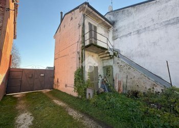 Casa semi indipendente Via IV Novembre, Borgolavezzaro - foto 17