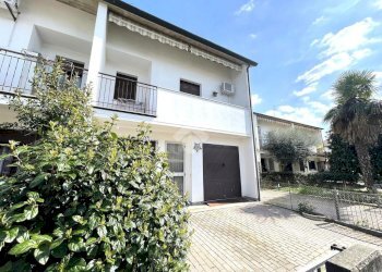 Villa a Schiera Via XXV Aprile, Cotignola - foto 1