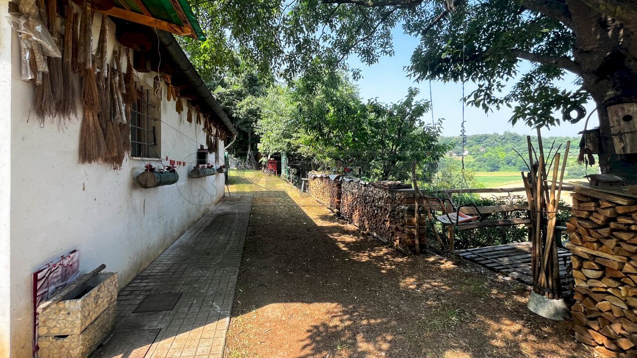 magazzino - Agricultural land Via Bazziola, Monteviale - photo 1