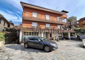 ESTERNO - Two-room apartment VIA TORRENTE COSIA 100, Lipomo - photo 12