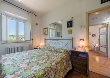 INTERESSANTE VILLA SINGOLA con ampio terreno disp - Villa Via delle Scuole 38, Lucca - foto 18