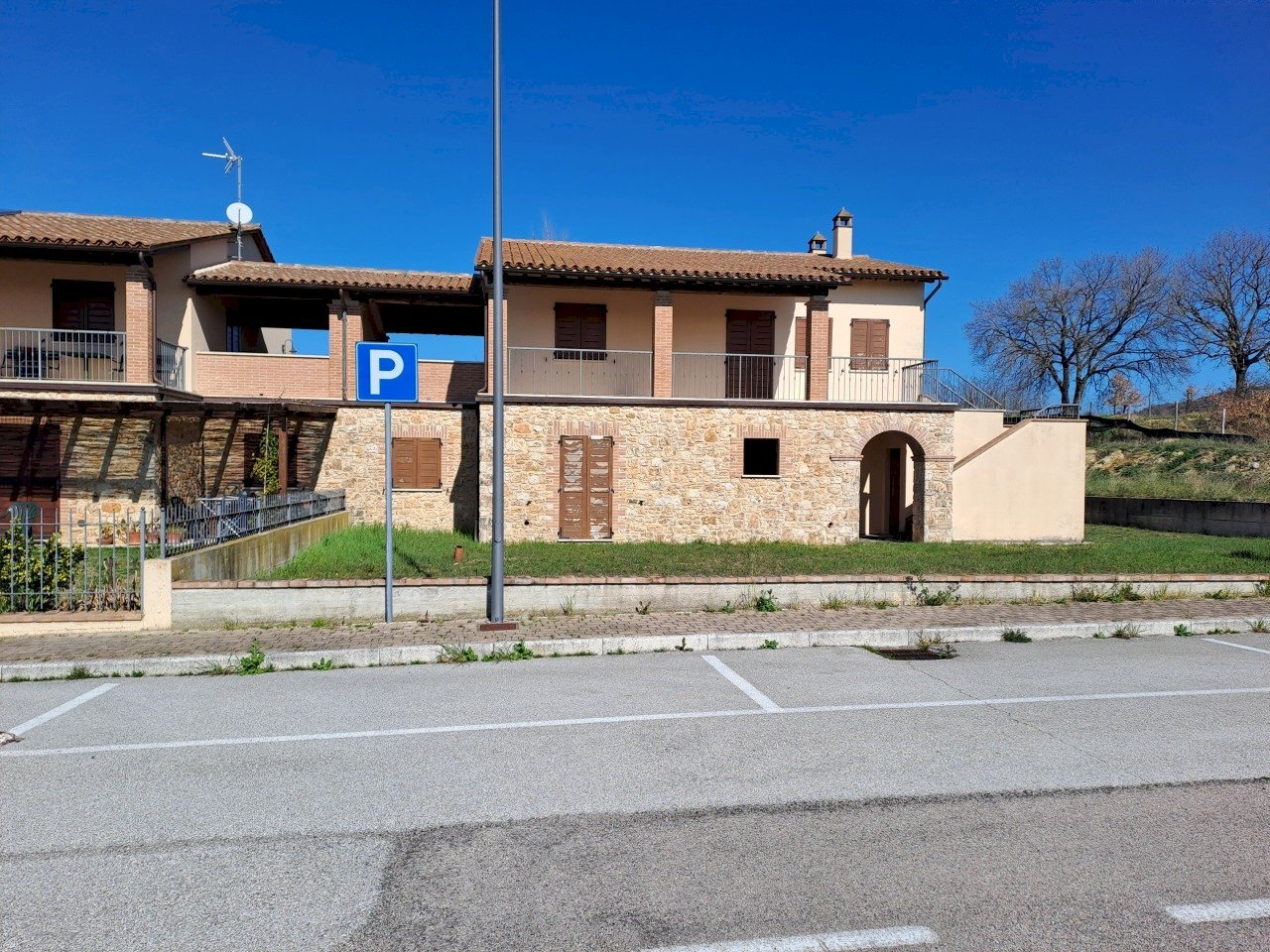 20250304_104852.jpg - Porzione di casa frontignano, Todi - foto 2