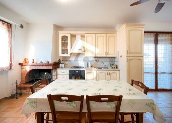 837D1C99-AB35-4A95-8257-C27C958300A8.jpeg - Trilocale Jesi - foto 1