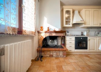 8DCE2F4F-FC92-42F9-A17C-93F2170FA9F2.jpeg - Trilocale Jesi - foto 3