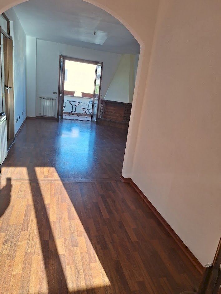 20251207_115316.jpg - Casa indipendente Via Gian Lorenzo Bernini 26, Rignano Flaminio - foto 3