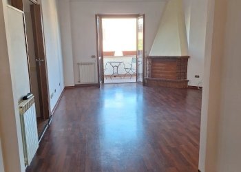 20251207_115334.jpg - Casa indipendente Via Gian Lorenzo Bernini 26, Rignano Flaminio - foto 4