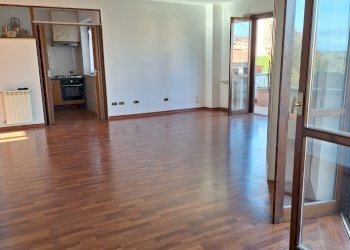 20251207_120954.jpg - Casa indipendente Via Gian Lorenzo Bernini 26, Rignano Flaminio - foto 30