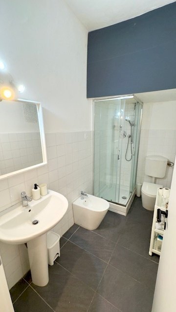 IMG_8396.jpg - Four-room apartment Via della Maddalena, Genova - photo 3