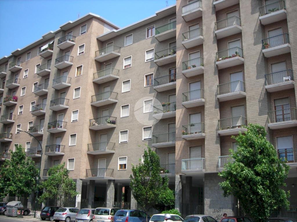 Four-room apartment Via Pio VII, Torino (neighborhood Lingotto) - photo 2