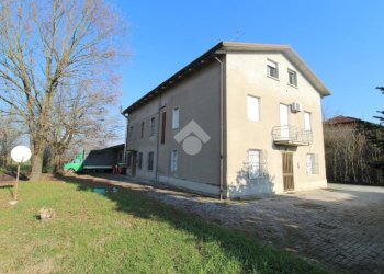 Casa semi indipendente Via Tassone, Bagnolo in Piano - foto 1