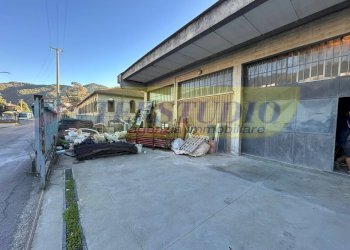 Foto 3 - Capannone Via Ca Ferrario
 
8, Caprino Bergamasco - foto 3