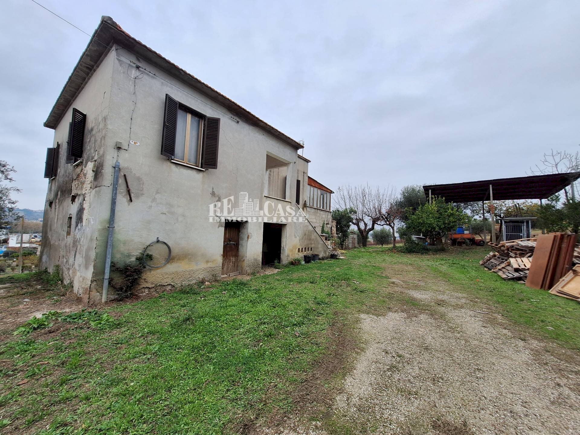 Foto 3 - Casa indipendente contrada coste tronto
 
snc, Controguerra - foto 3