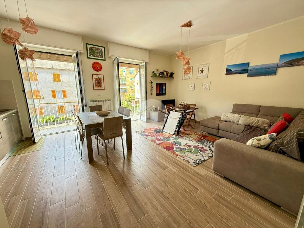 Four-room apartment Via Liberazione, Moneglia - photo 1