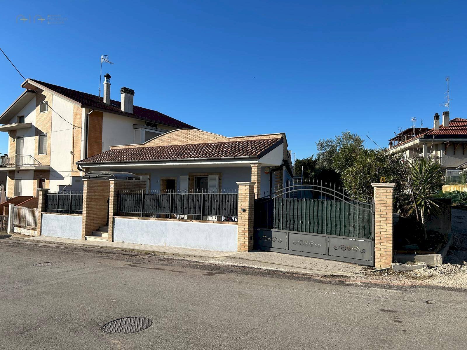 Foto 3 - Villa via Moncalieri
13, San Benedetto del Tronto - photo 3