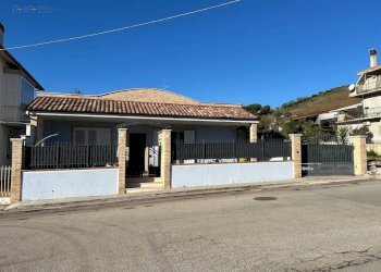 Foto 1 - Villa via Moncalieri
 
13, San Benedetto del Tronto - photo 1